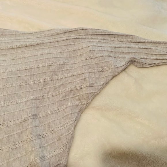 Cyrus Light Gray Sweater with Dolman Sleeves Size S - Picture 4 of 15